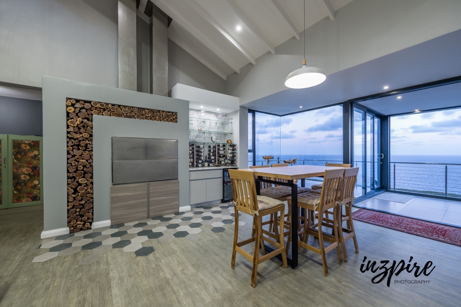 4 Bedroom Property for Sale in Village On Sea Western Cape